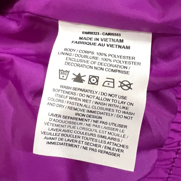 Nike Women’s Oversized Plush Swoosh Jacket - Picture 12 of 15